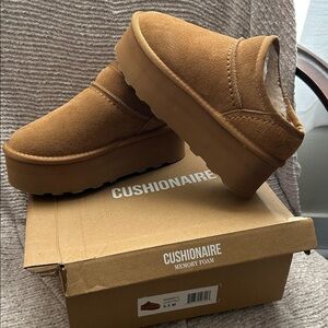 Cushionaire Women's Tan Ankle Booties